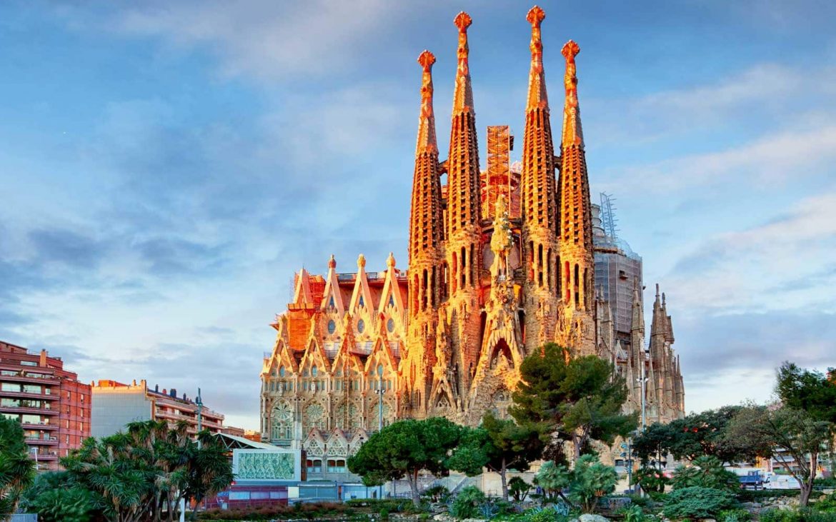 Tempat Terindah Untuk Dikunjungi Di Spanyol 2023